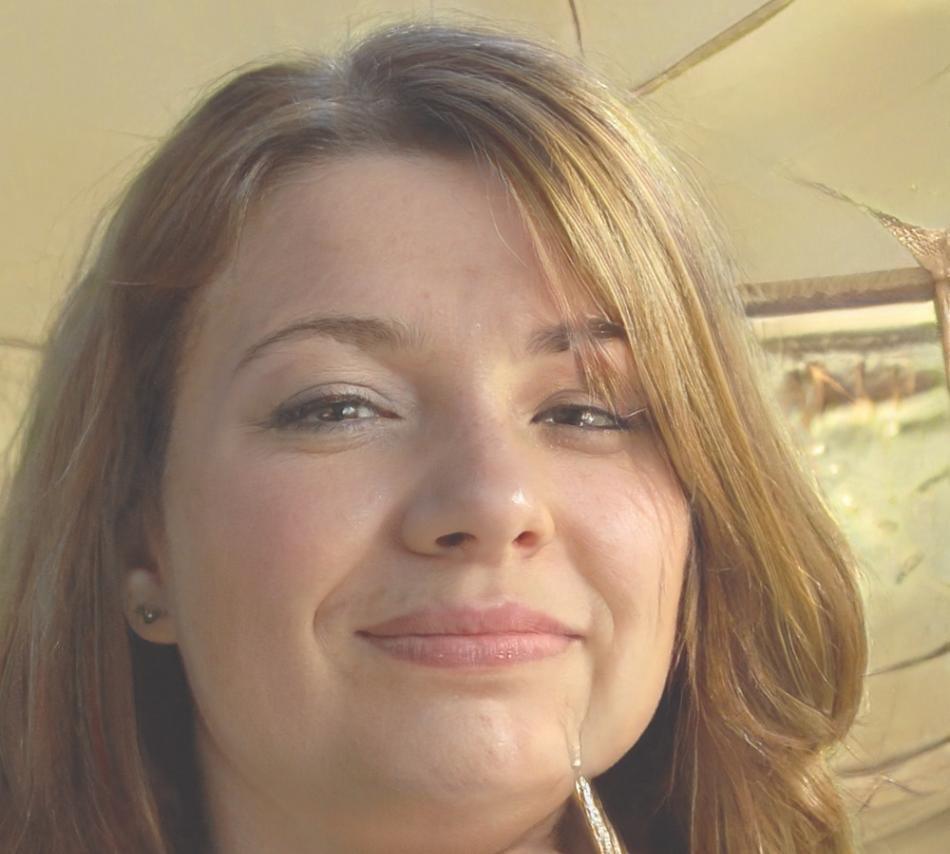 Ritratto di Giulia Bertolini, studentessa di fotografia notturna