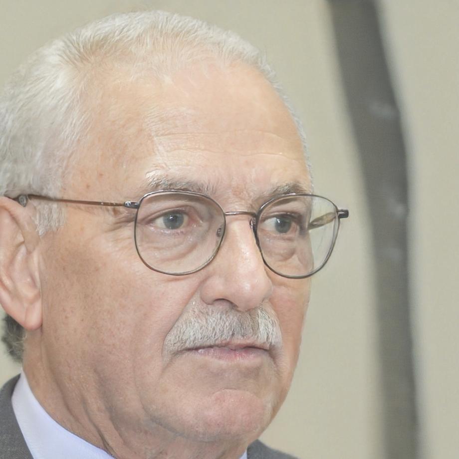 Ritratto di Alessandro Torretti, studente di fotografia urbana notturna